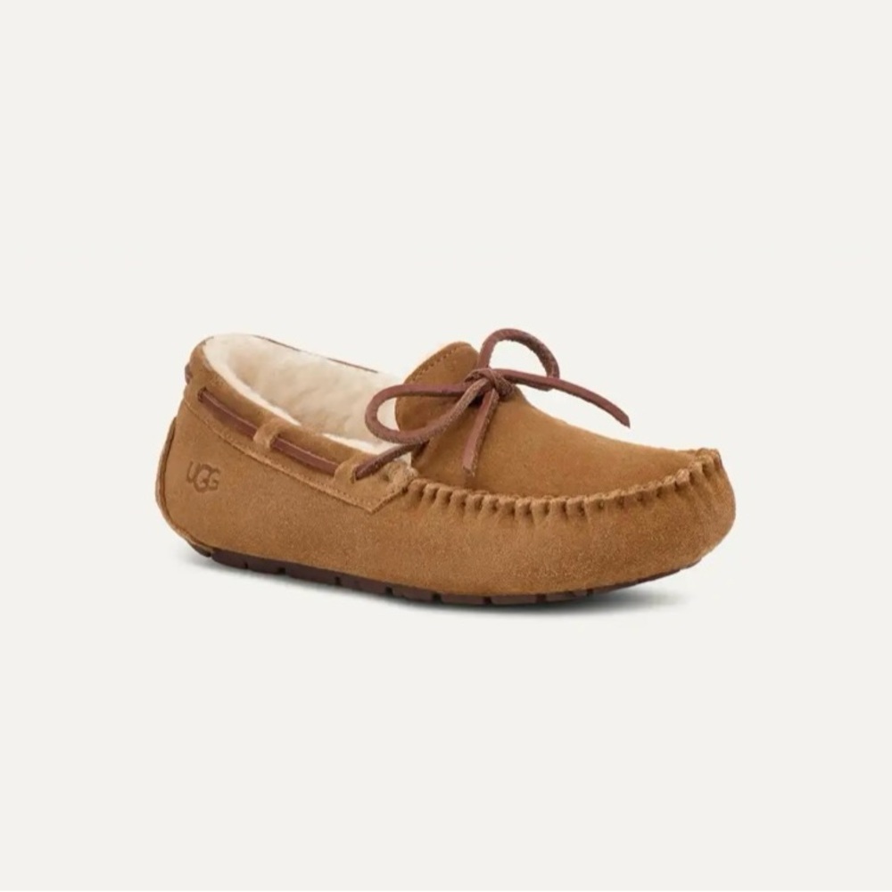 Ugg Dakota slippers in chestnut